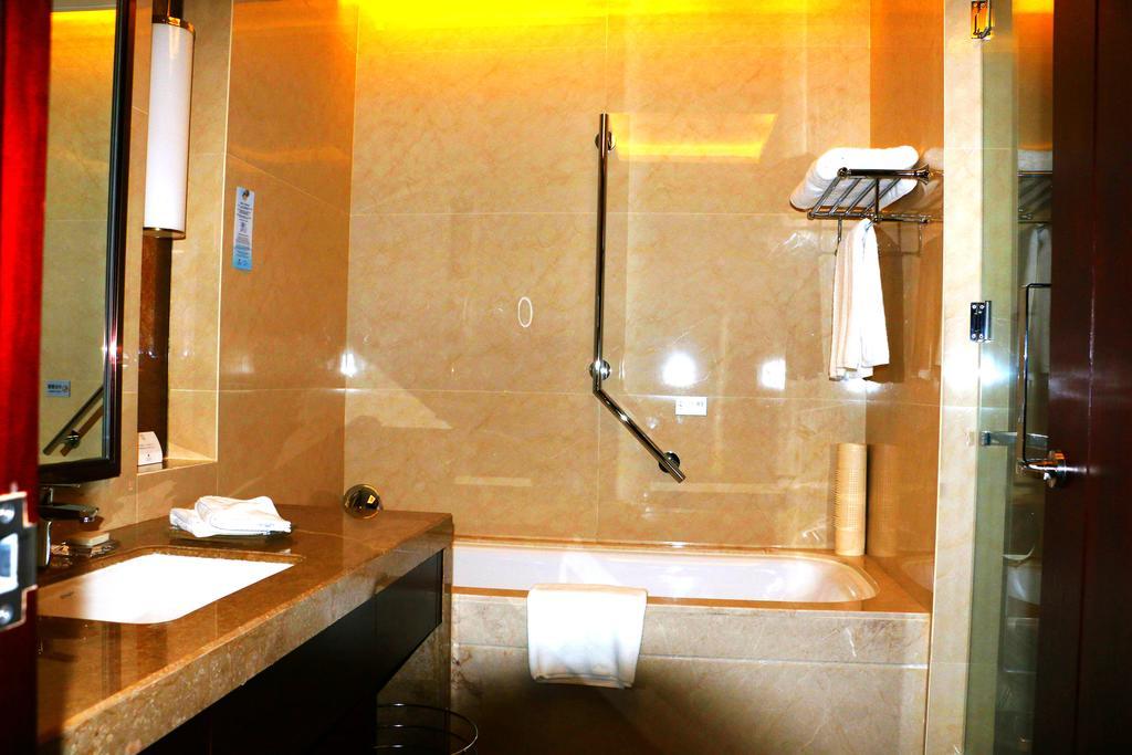 Embassador International Hotel Xi'an  Dış mekan fotoğraf